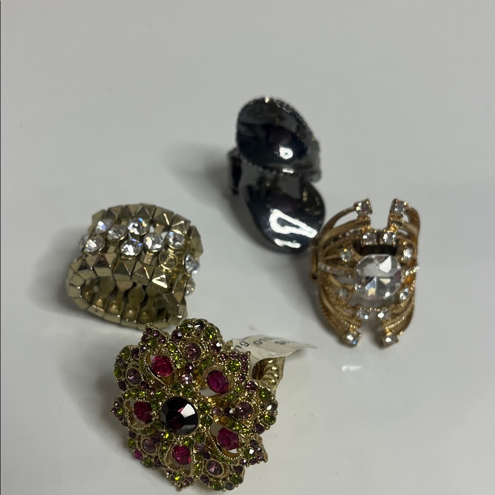 Bundle of Multi-Color Statement Rings - Picture 3 of 4